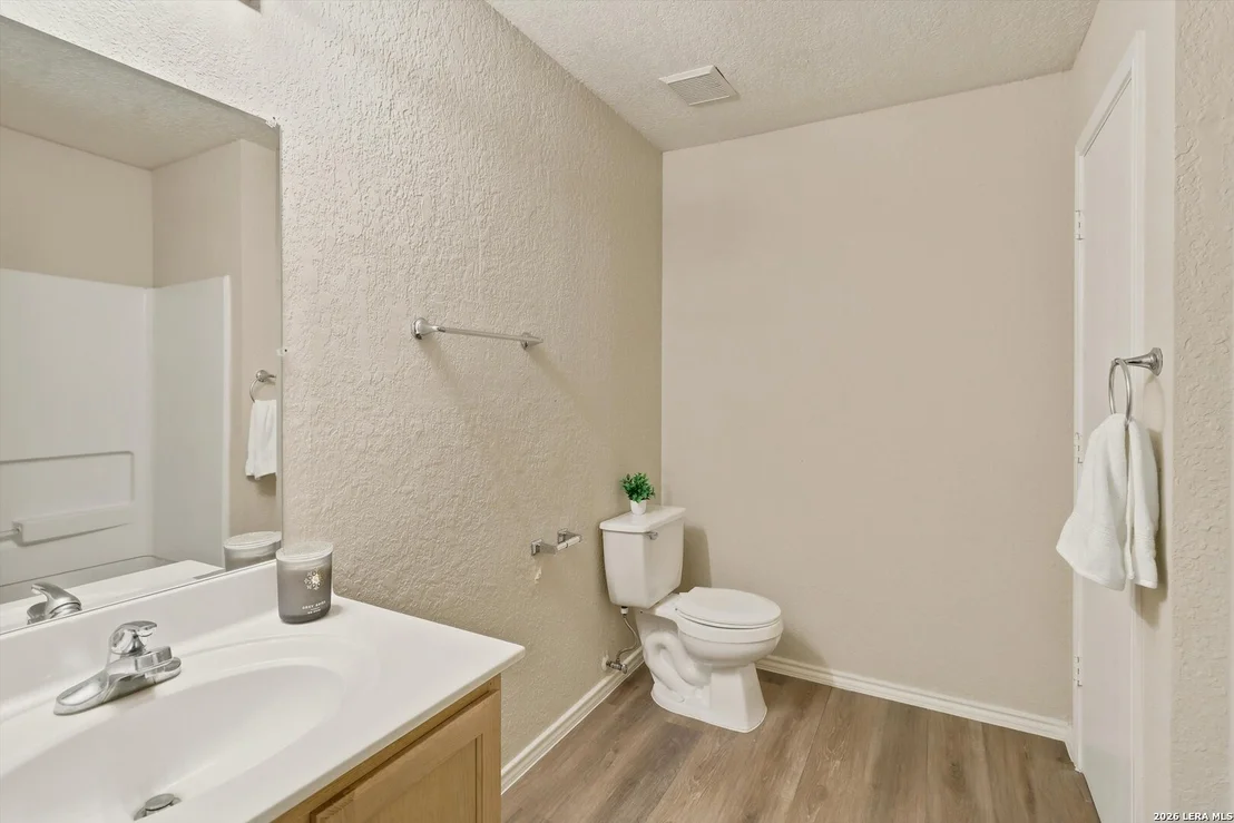 Photo of 8235 Heights Vly