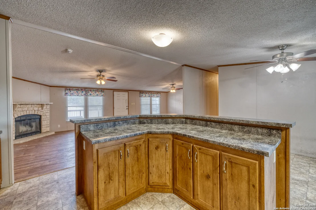 Photo of 632 Ledge Rock