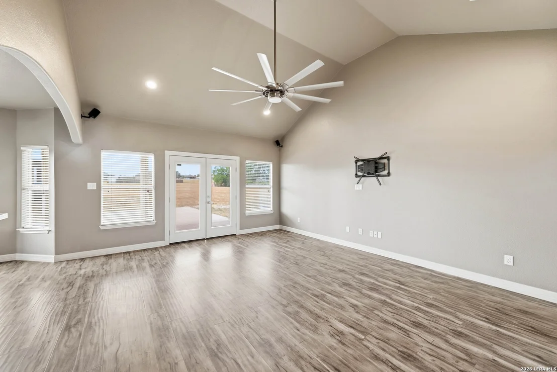 Photo of 353 BIG OAK DR