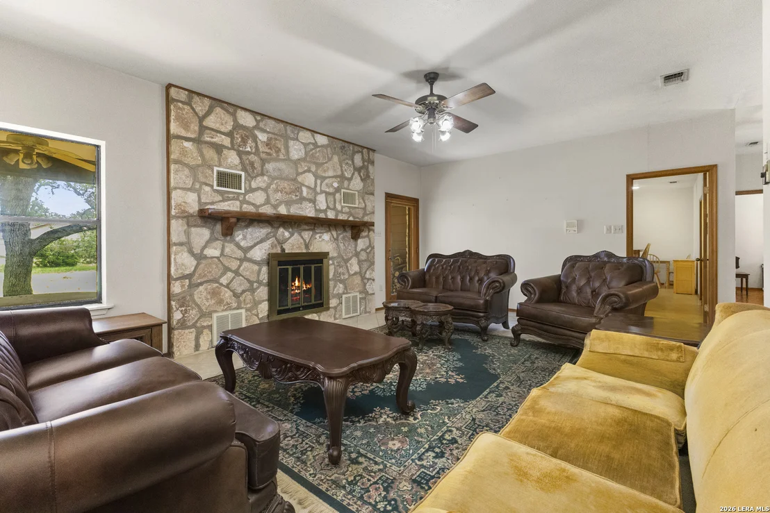 Photo of 165 SETTLERS CIR