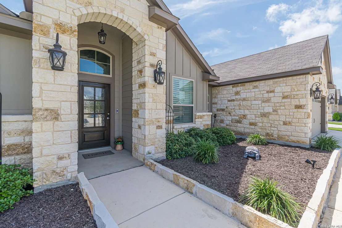 Photo of 5302 Guston Hall