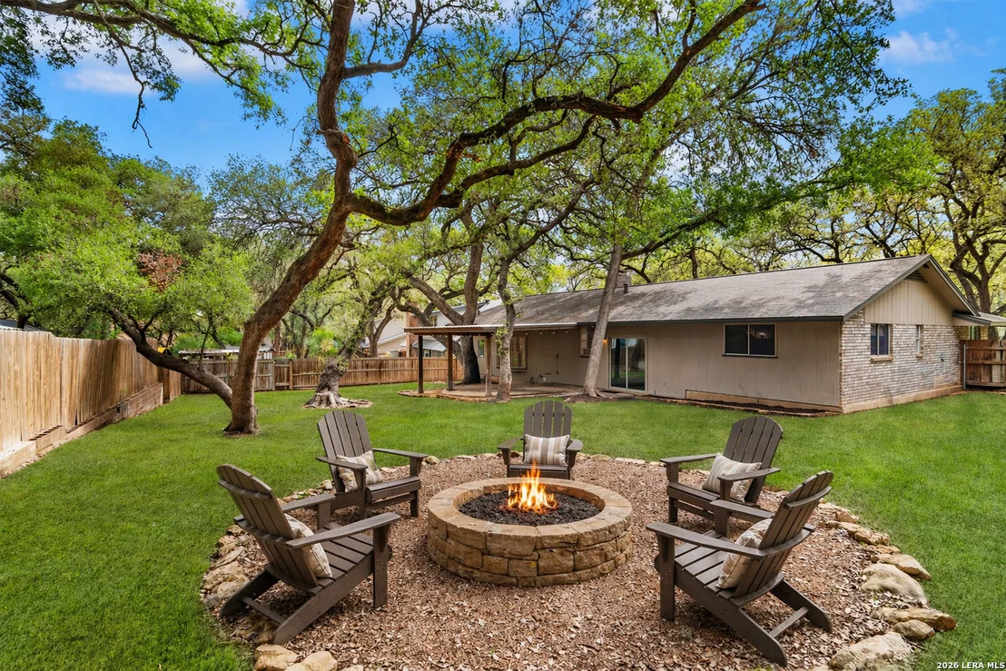 Photo of 3023 COLONY DR
