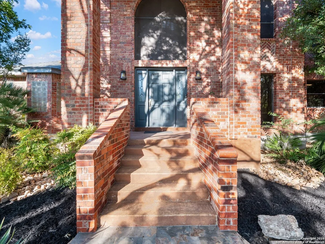 Photo of 332 Towne Vue
