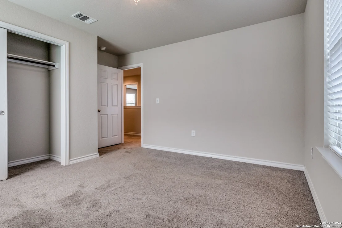 Photo of 5614 Burr Bluff