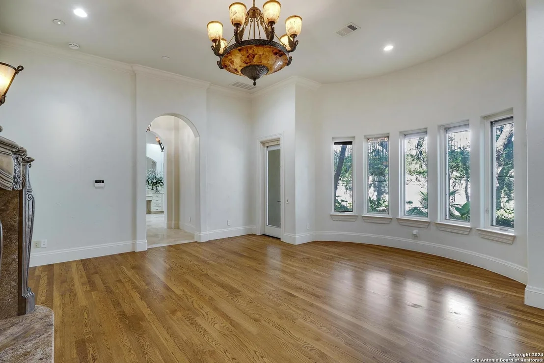 Photo of 31 QUEENS HILL