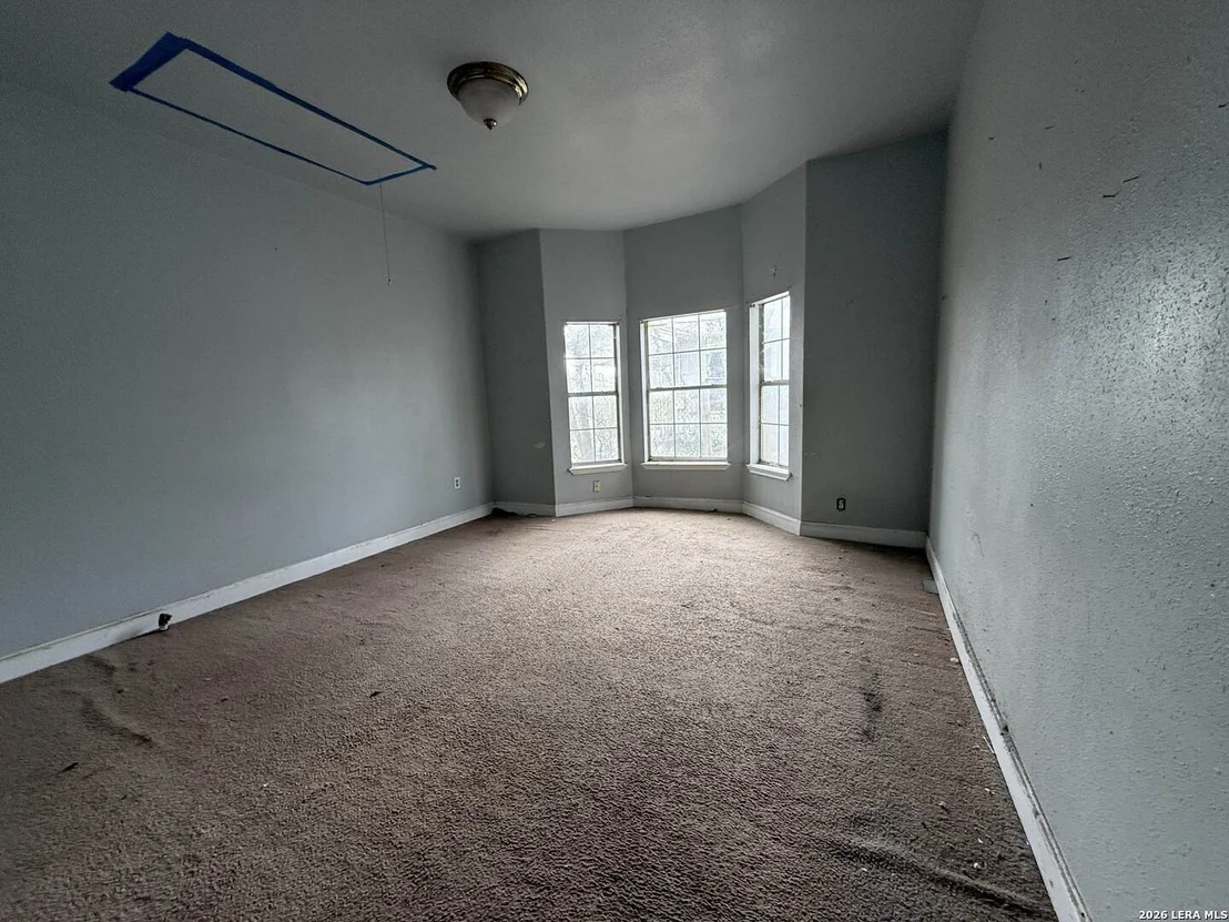 Photo of 809 Leal