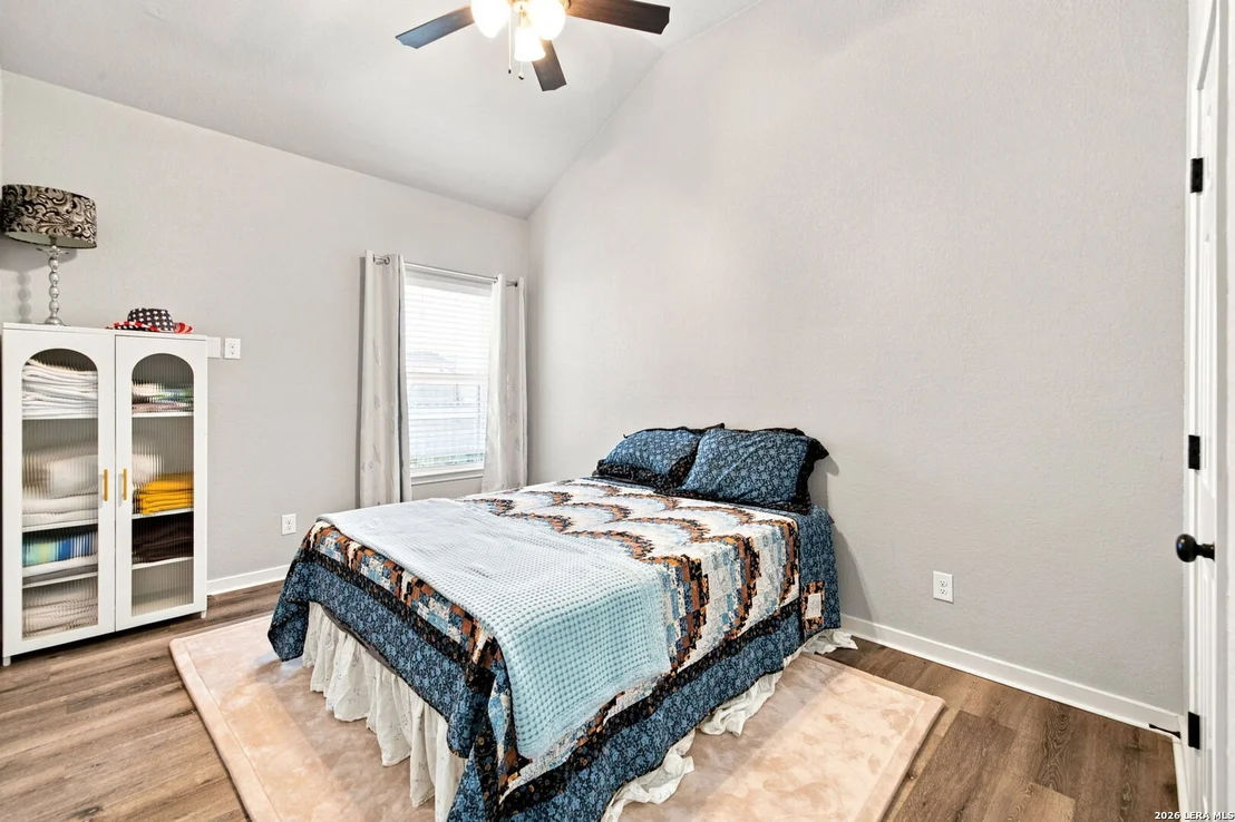 Photo of 212 W Baylor