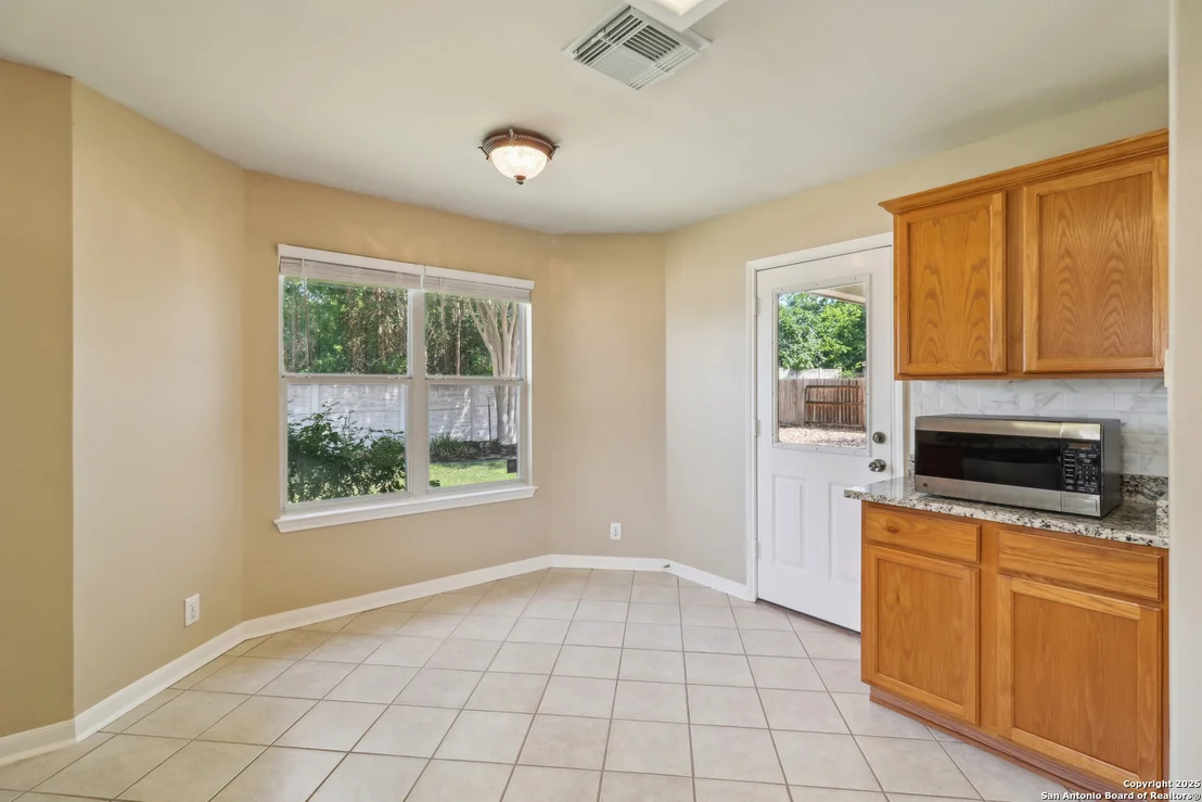 Photo of 1117 Rivertree Dr.