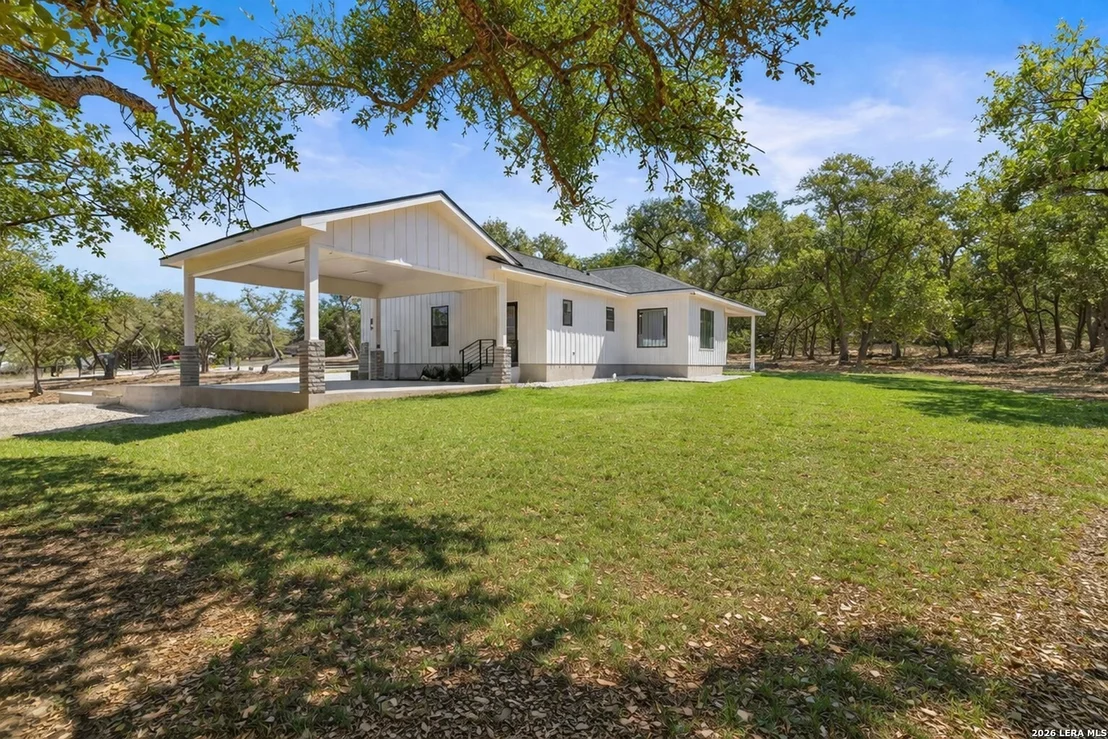 Photo of 408 Rust Ranch Rd