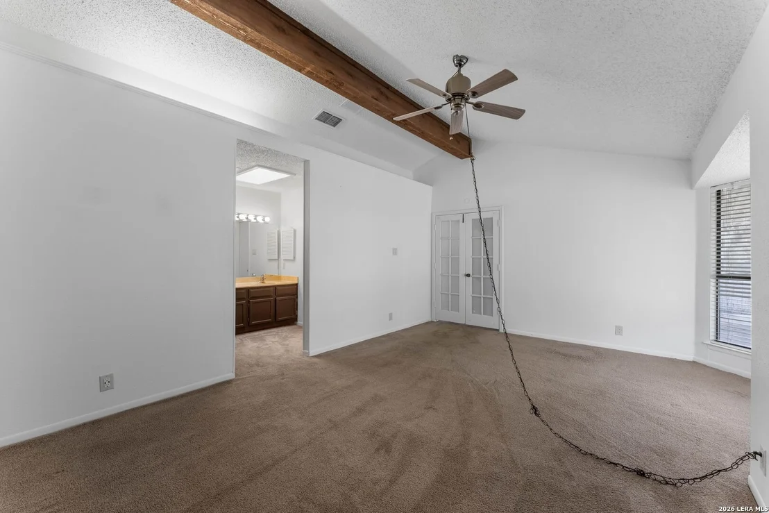 Photo of 11862 Gallery View