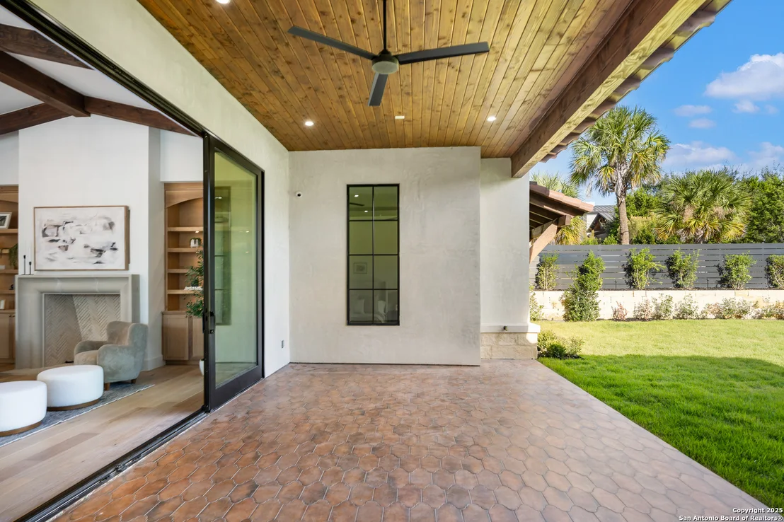 Photo of 7126 Bluff Strand