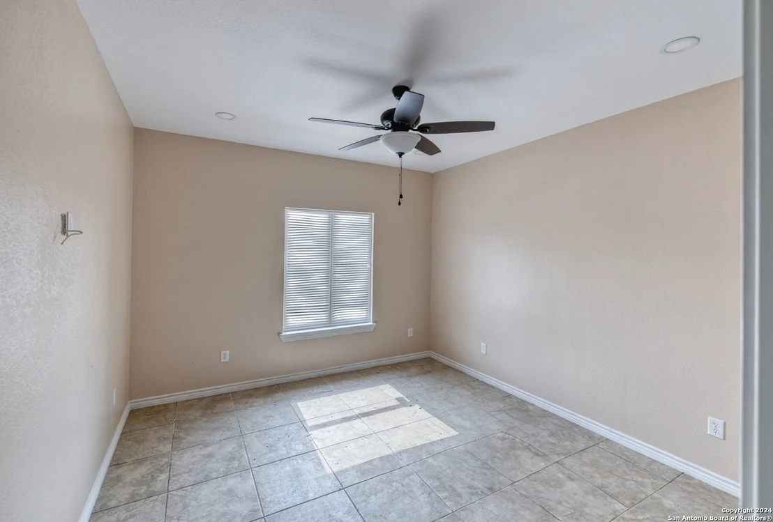 Photo of 144 W Brazos St