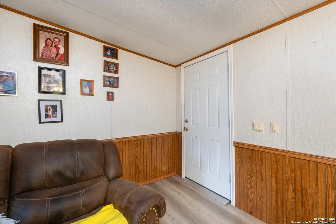 Photo of 23928 Wilted Oak
