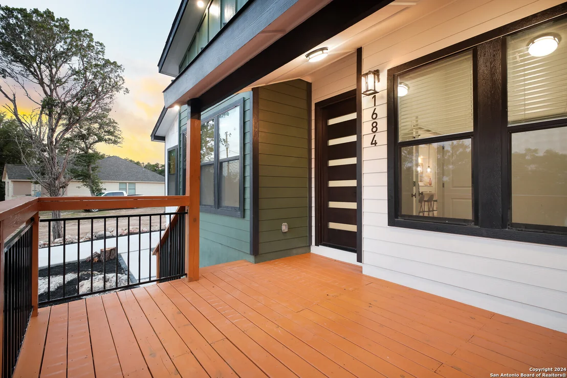 Photo of 1684 winding creek