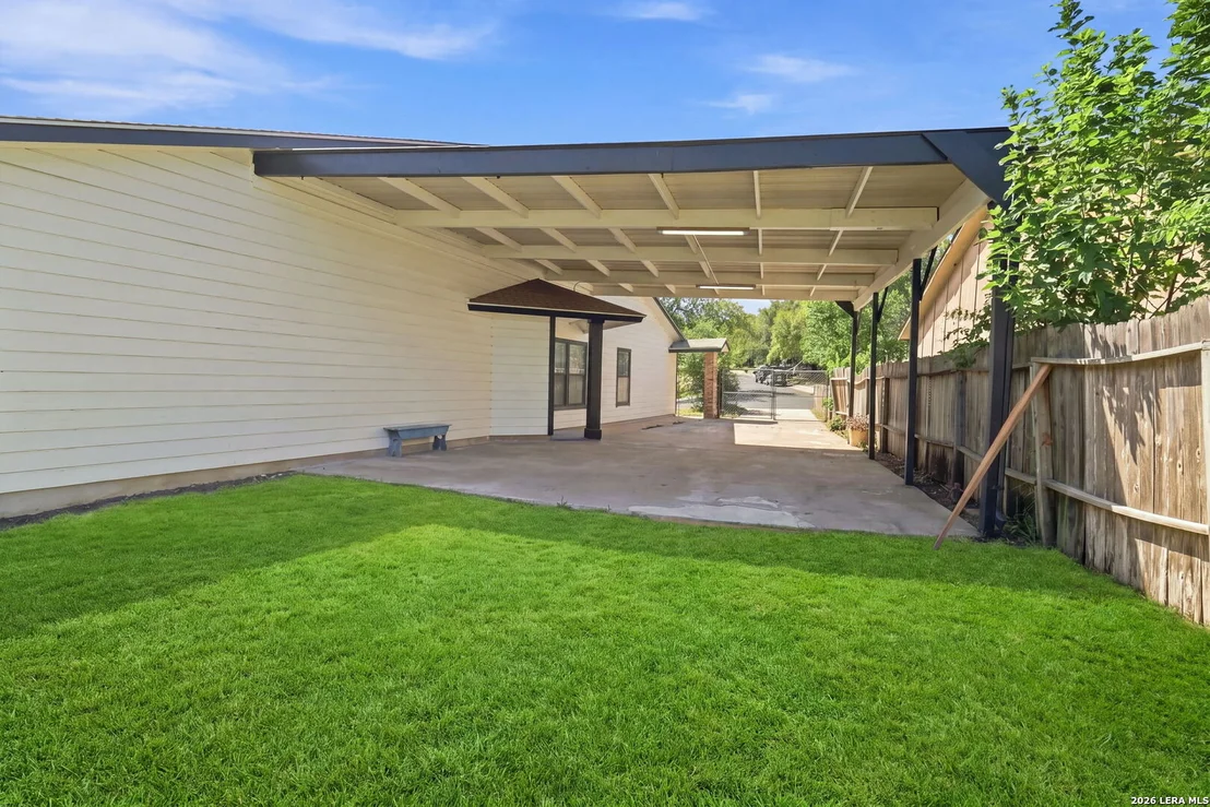 Photo of 10064 Spruce Ridge