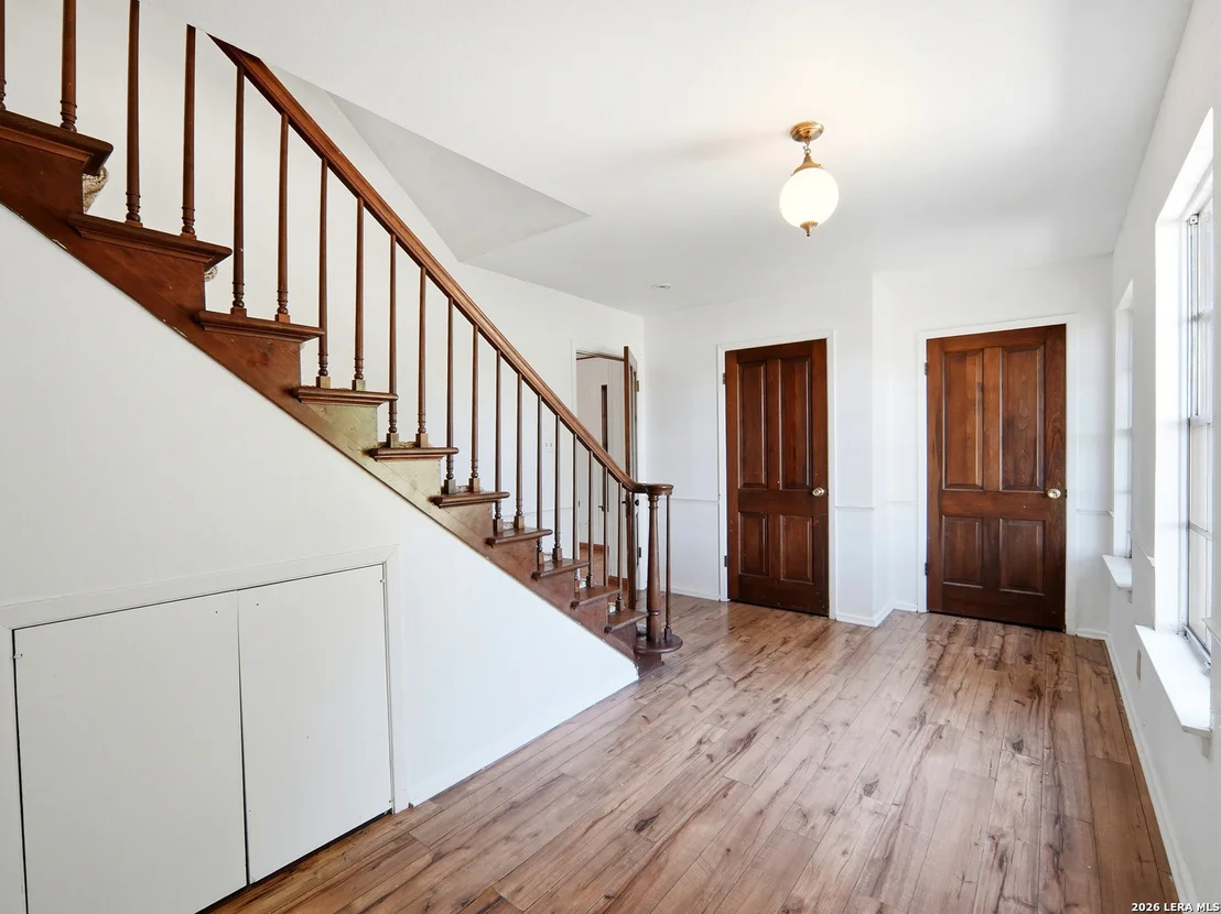 Photo of 300 Avenue M