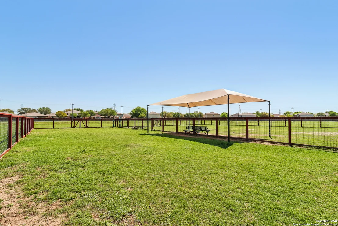 Photo of 11042 Pony Gate