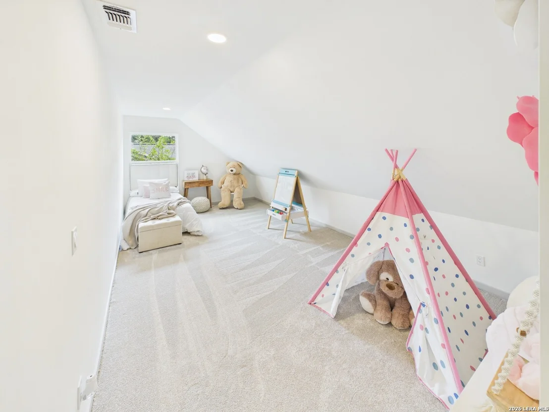Photo of 11619 INTRIGUE DR