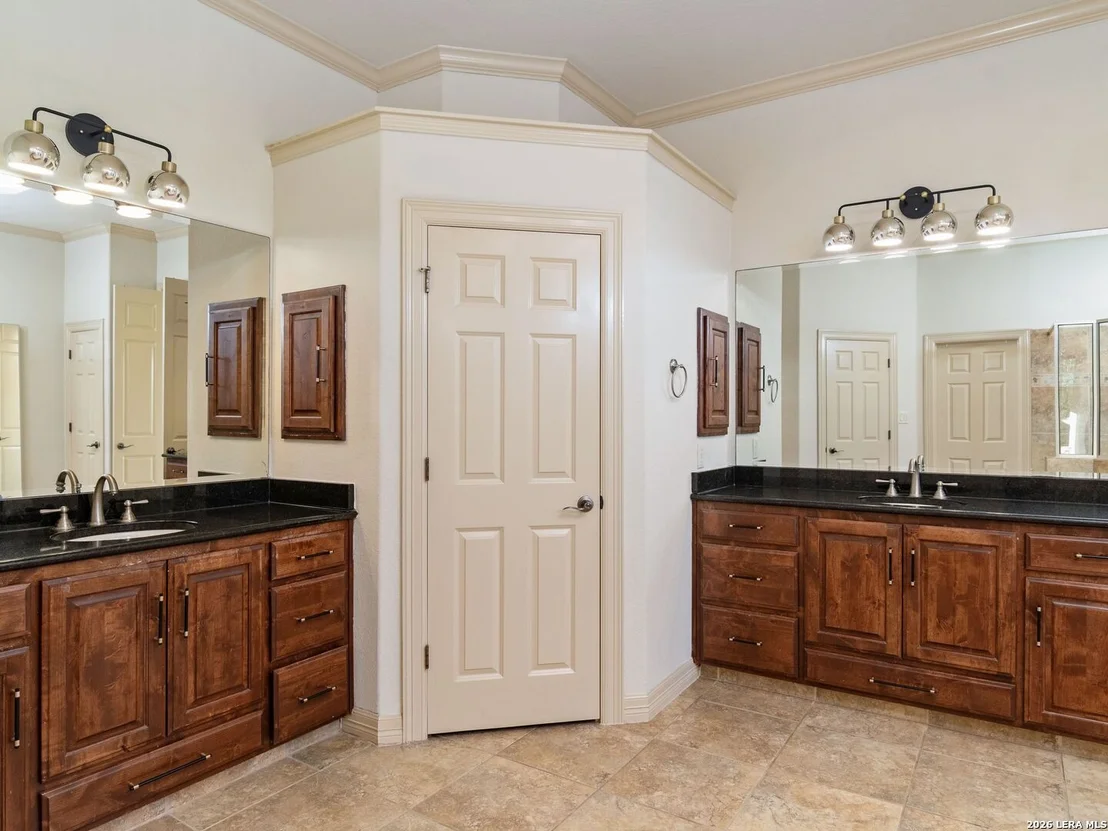 Photo of 631 Sentry Hill