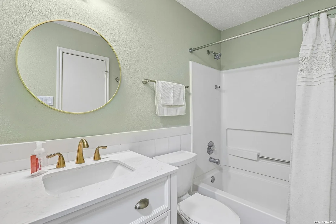 Photo of 8810 Bridgefield