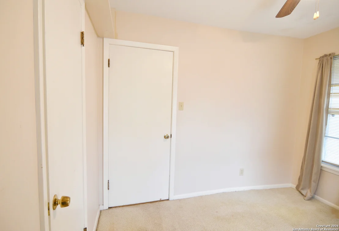 Photo of 1407 Mockingbird Lane