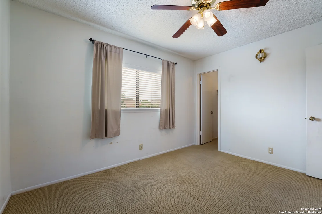 Photo of 6635 Meadow Dawn