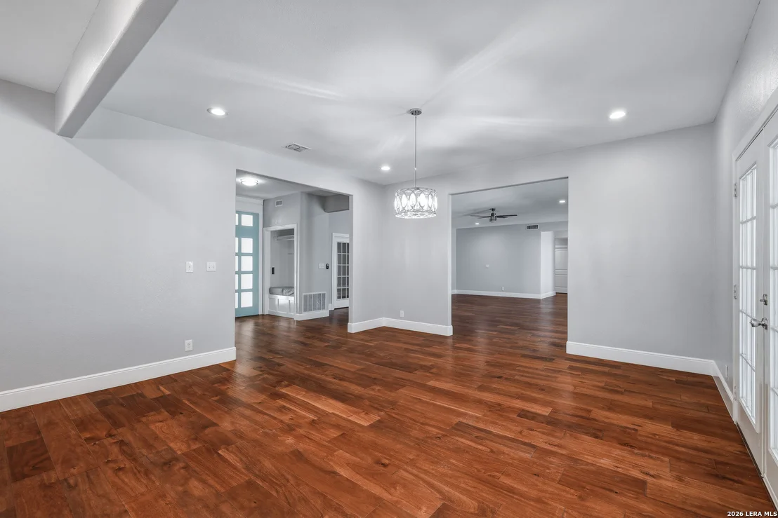 Photo of 825 Eventide