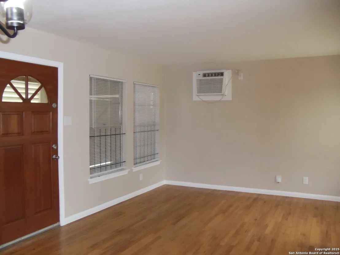 Photo of 339 Timberlane