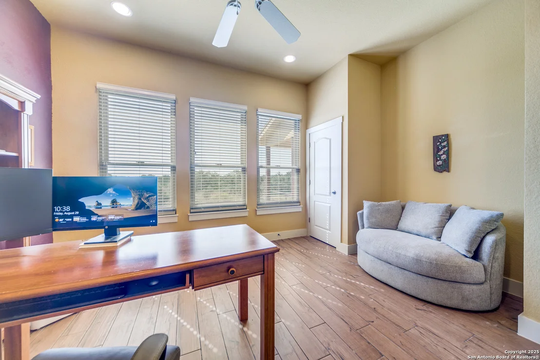 Photo of 203 Horseshoe Bend