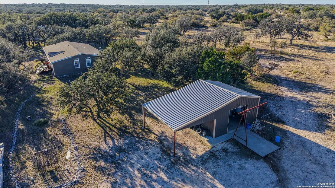 Photo of 1950 Tolles Rd