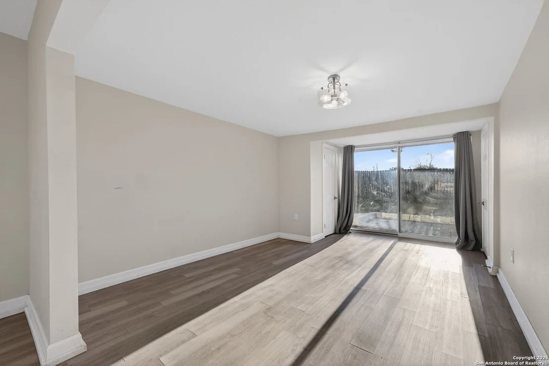 Photo of 1013 North Blvd