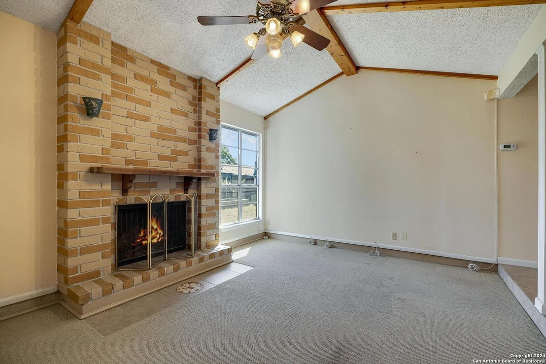 Photo of 3334 Meadow