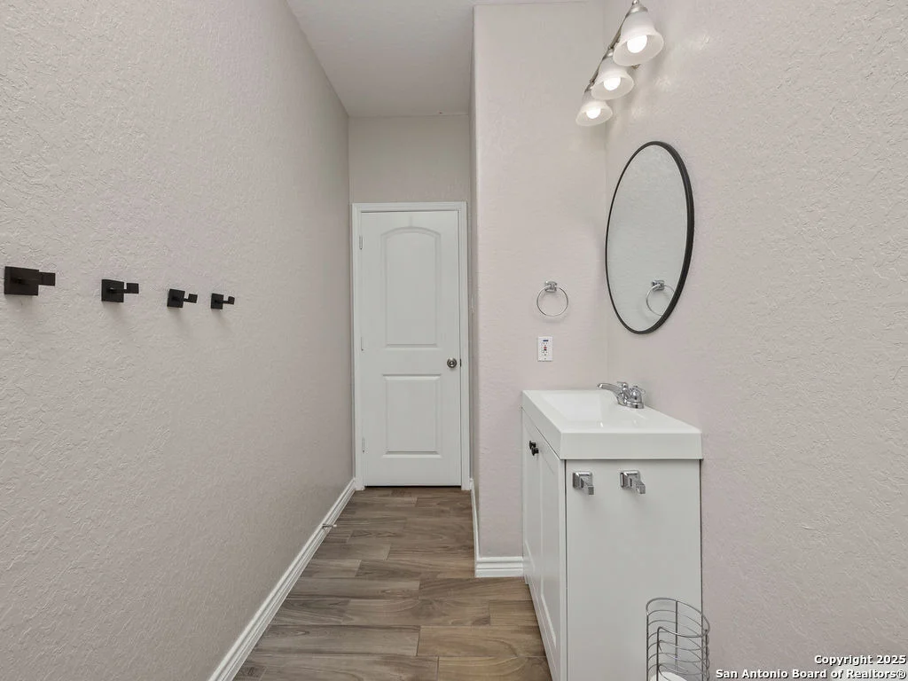Photo of 1019 Clovis Pl