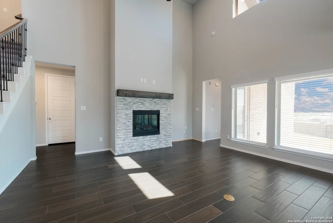 Photo of 14462 Camperdown