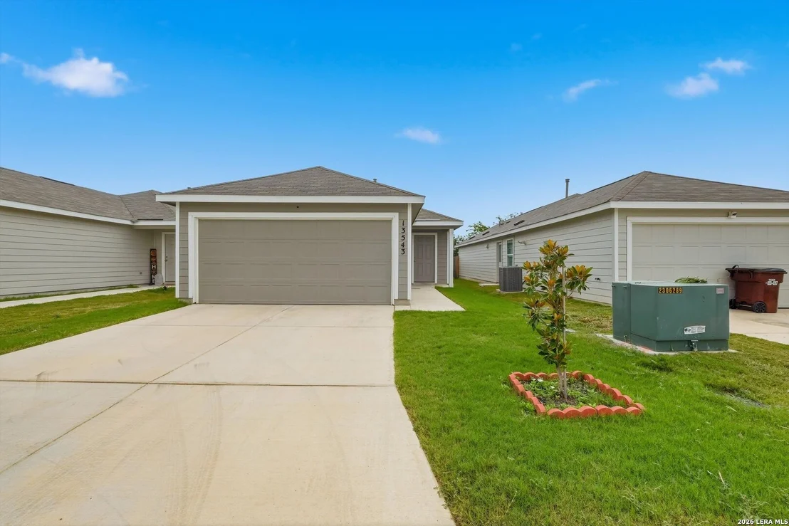 Photo of 13543 Barton Cove