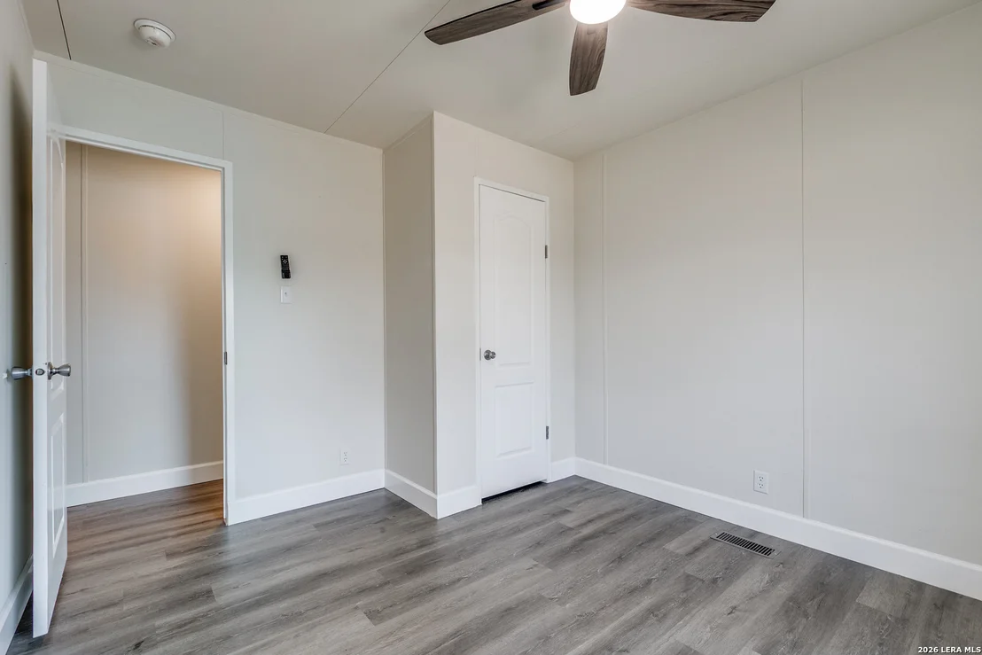 Photo of 25221 PROGRESS RD