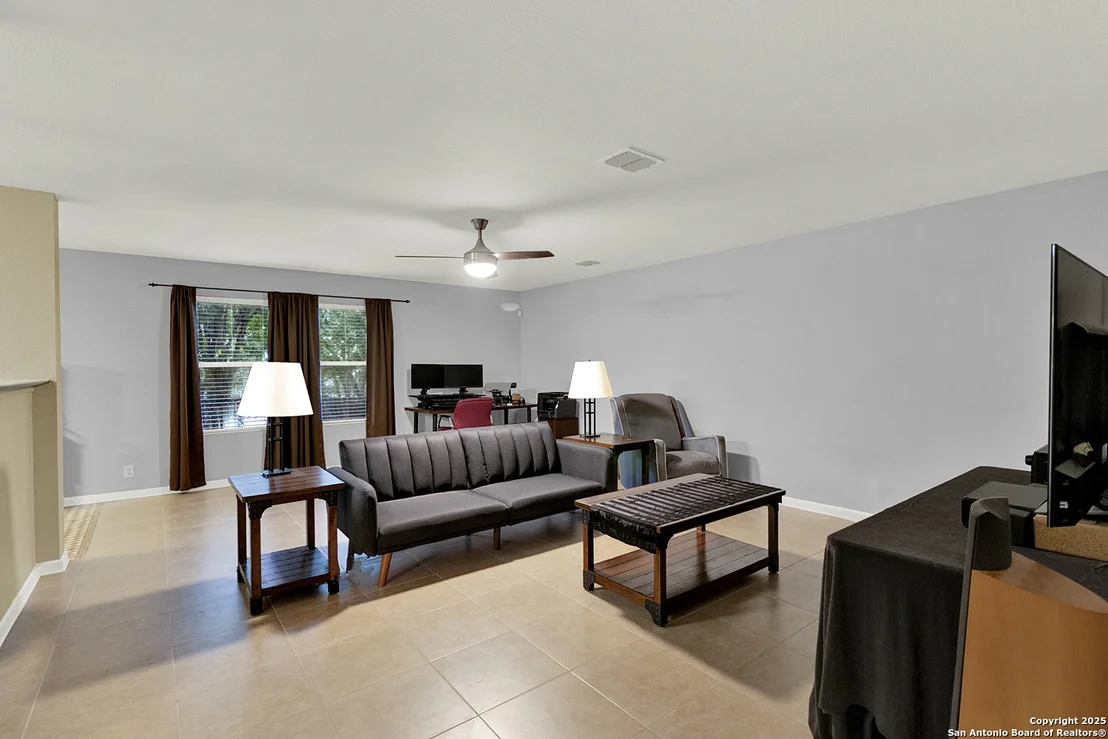 Photo of 121 Bay Willow