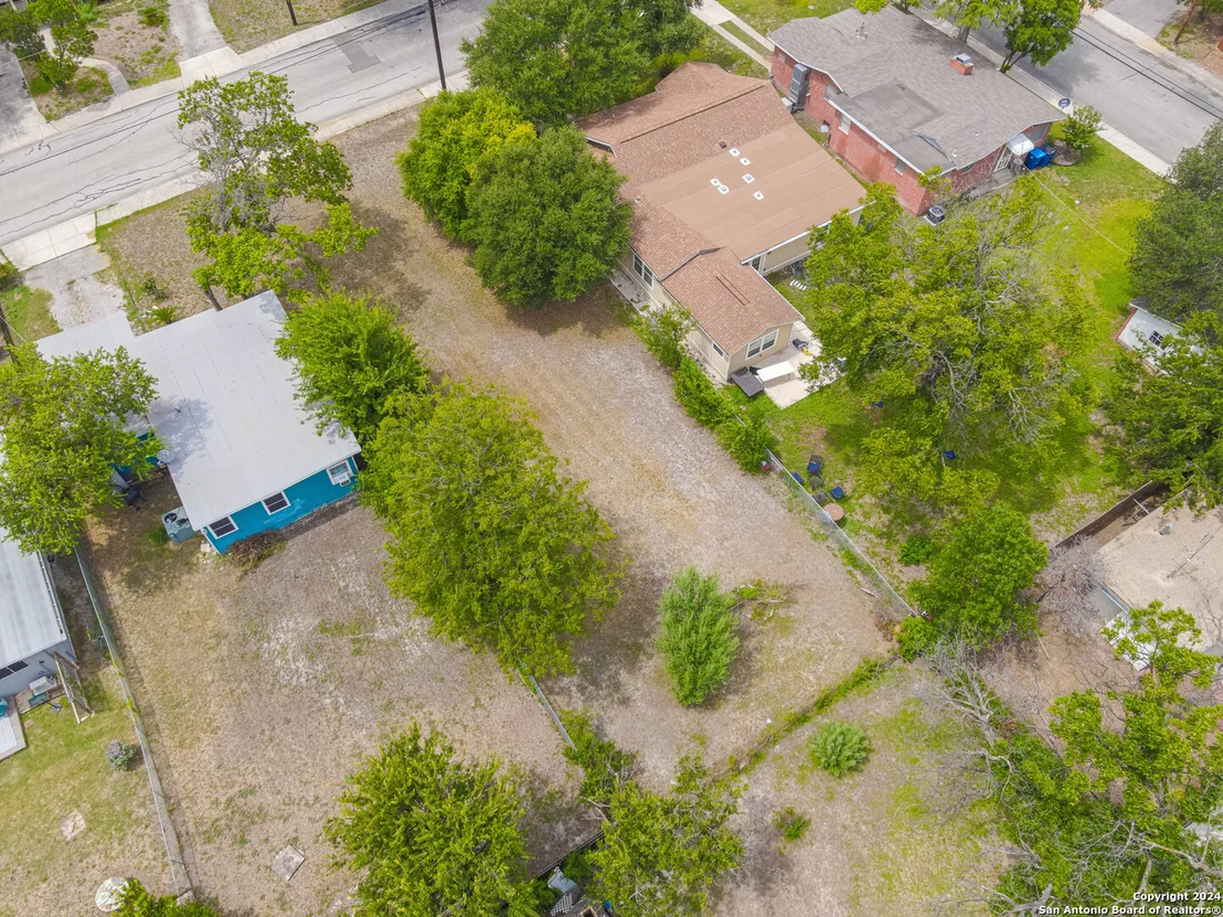Photo of 210 CONCORD PL