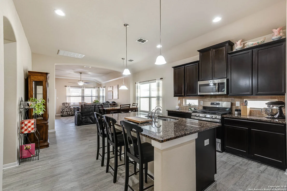 Photo of 8439 MEADOW PLNS