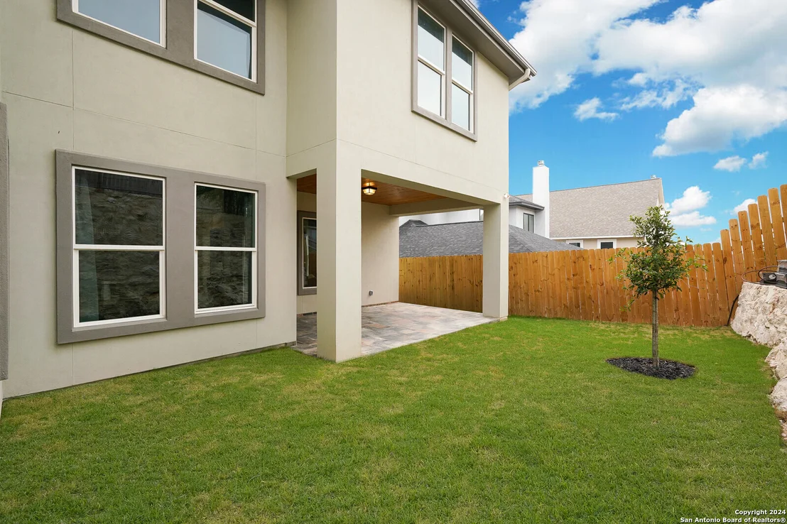 Photo of 24422 Canyon Row