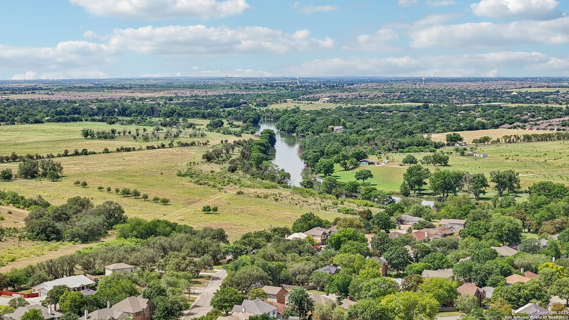 Photo of 1117 Rivertree Dr.
