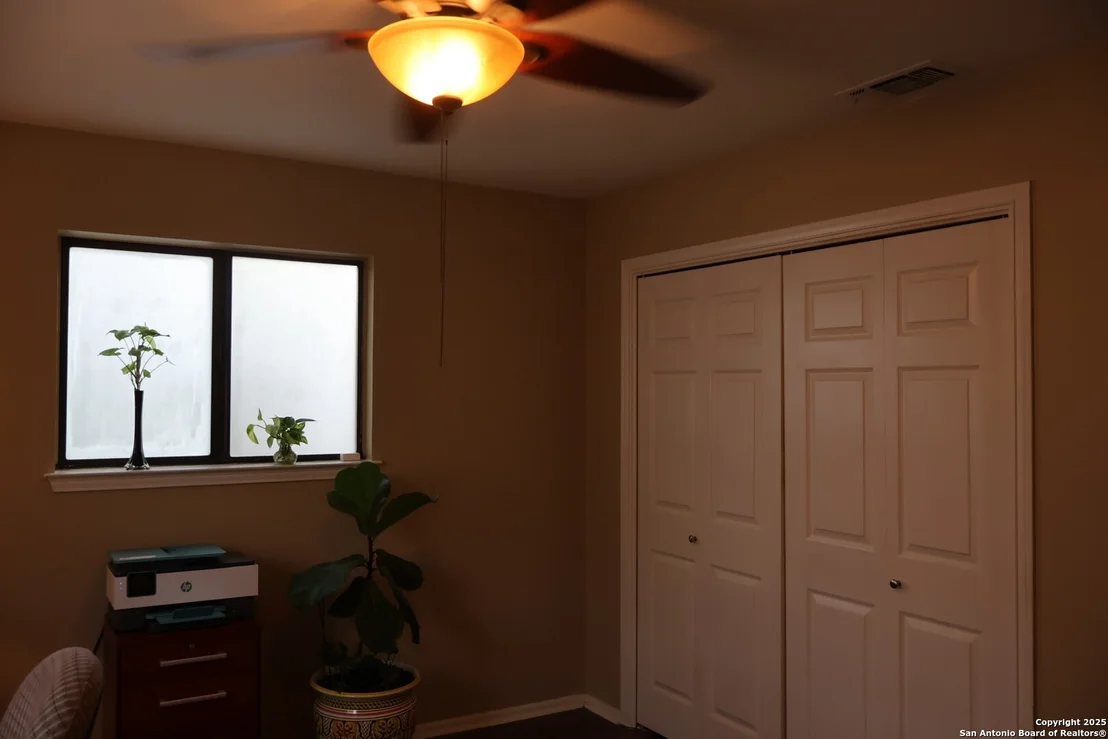 Photo of 3478 River Way