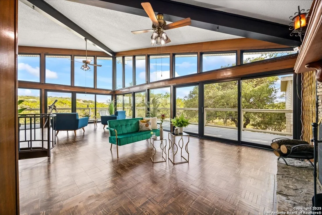 Photo of 4250 Tanglewood Trl
