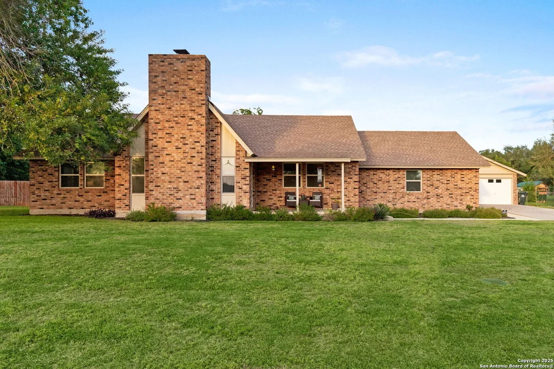 Photo of 151 Crest Circle