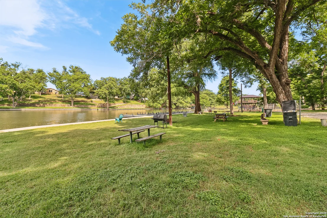 Photo of 1117 Rivertree Dr.