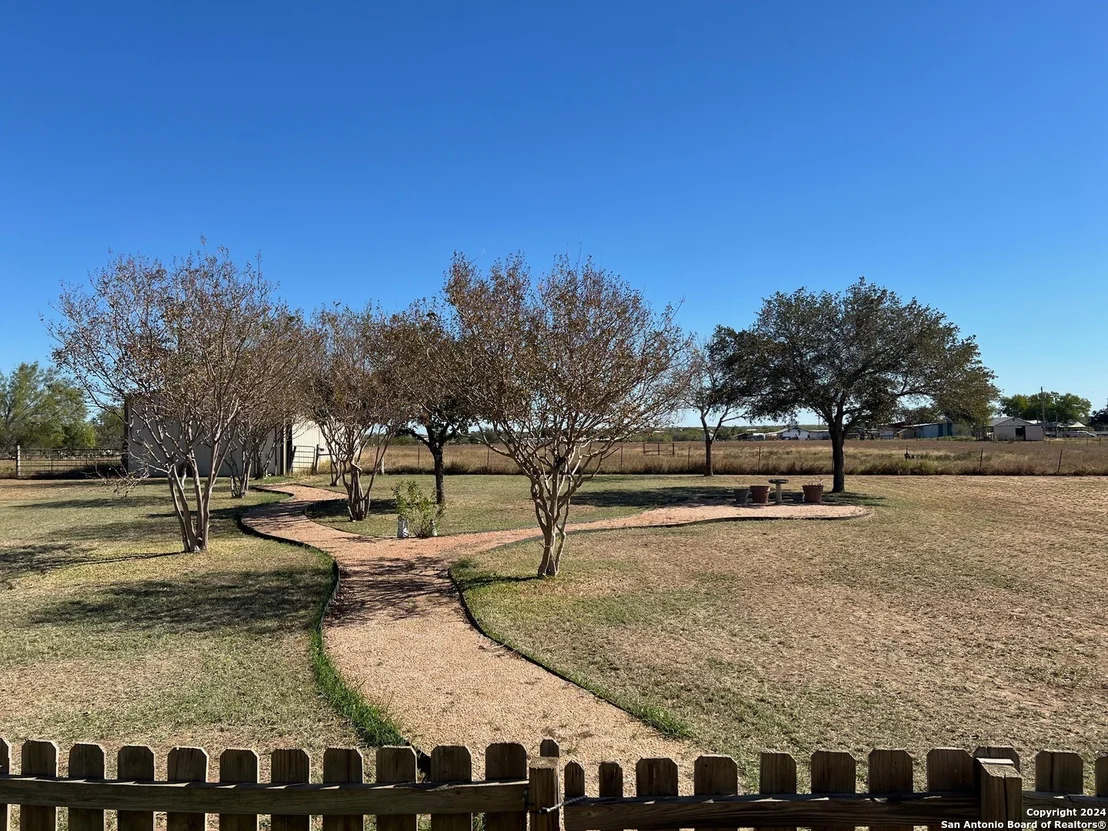 Photo of 677 DEER TRAIL DR