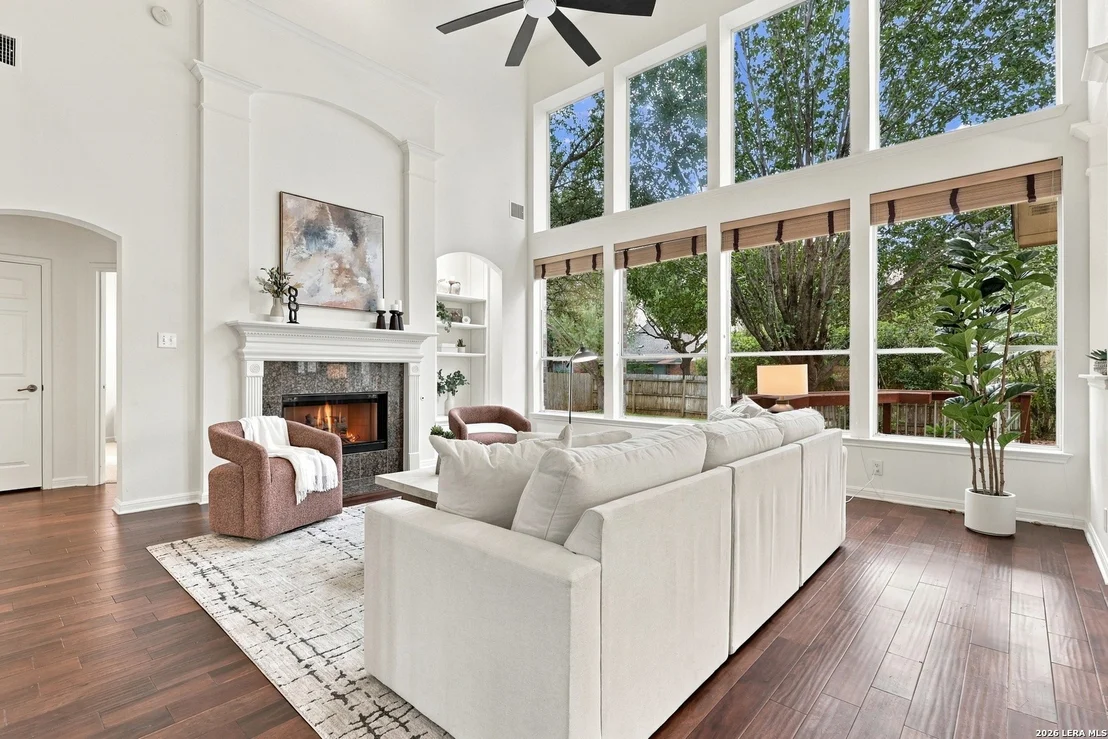 Photo of 18619 Rogers Pl
