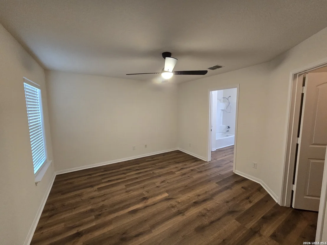 Photo of 12150 LUCKEY VW