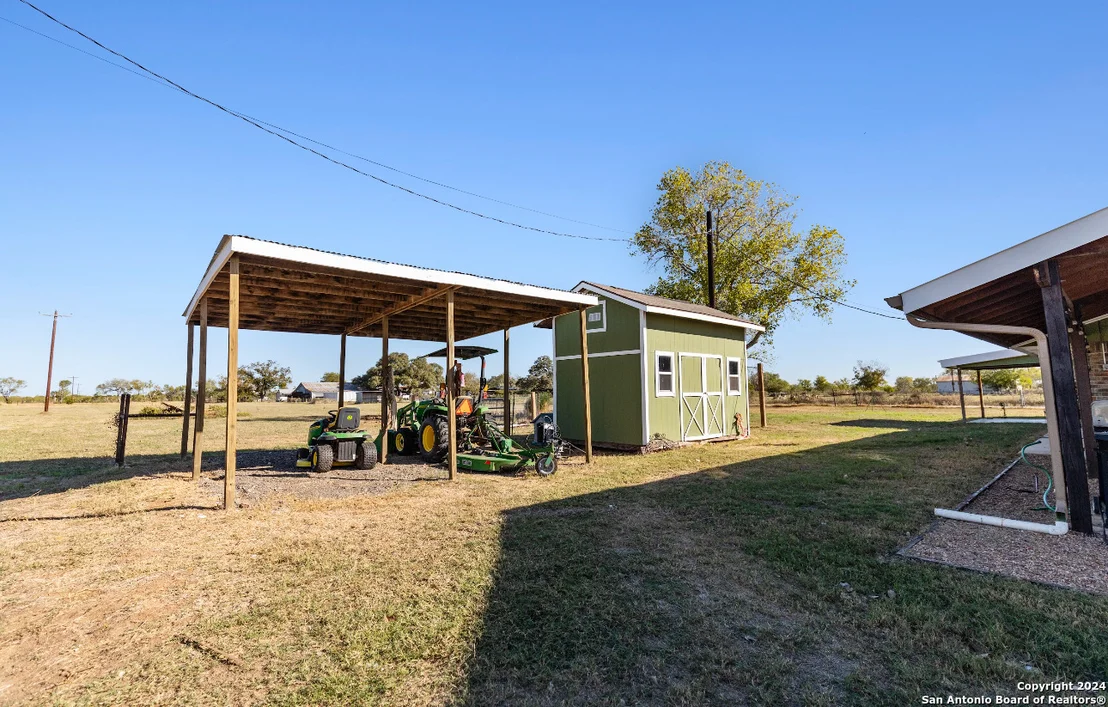 Photo of 458 COUNTY ROAD 664