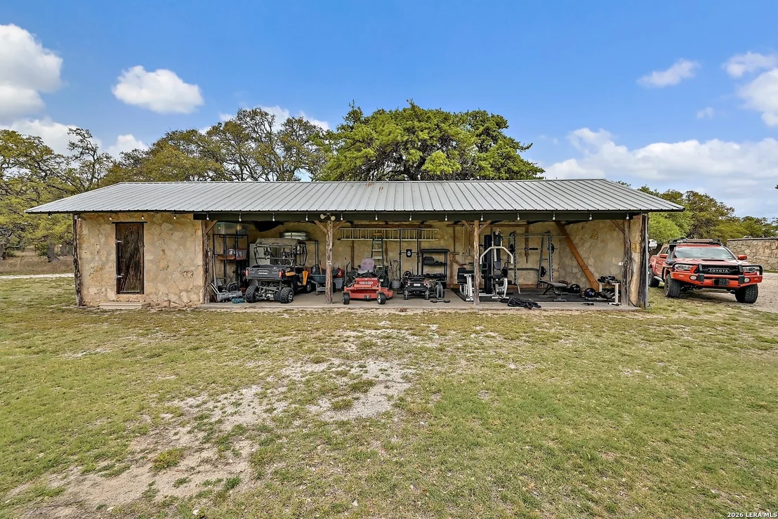 Photo of 3513 N Us Highway 281